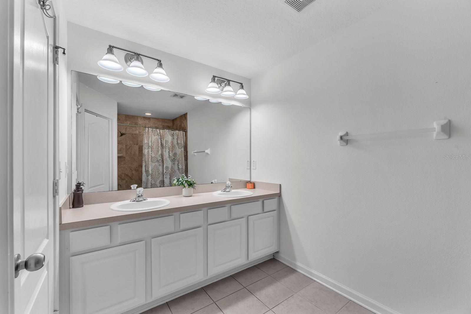 SOLANA BAY - Residential