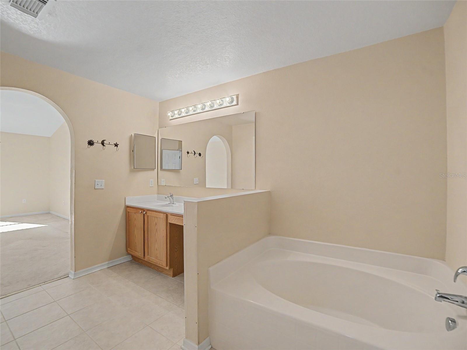 VENETIAN AT BAY PARK - Residential