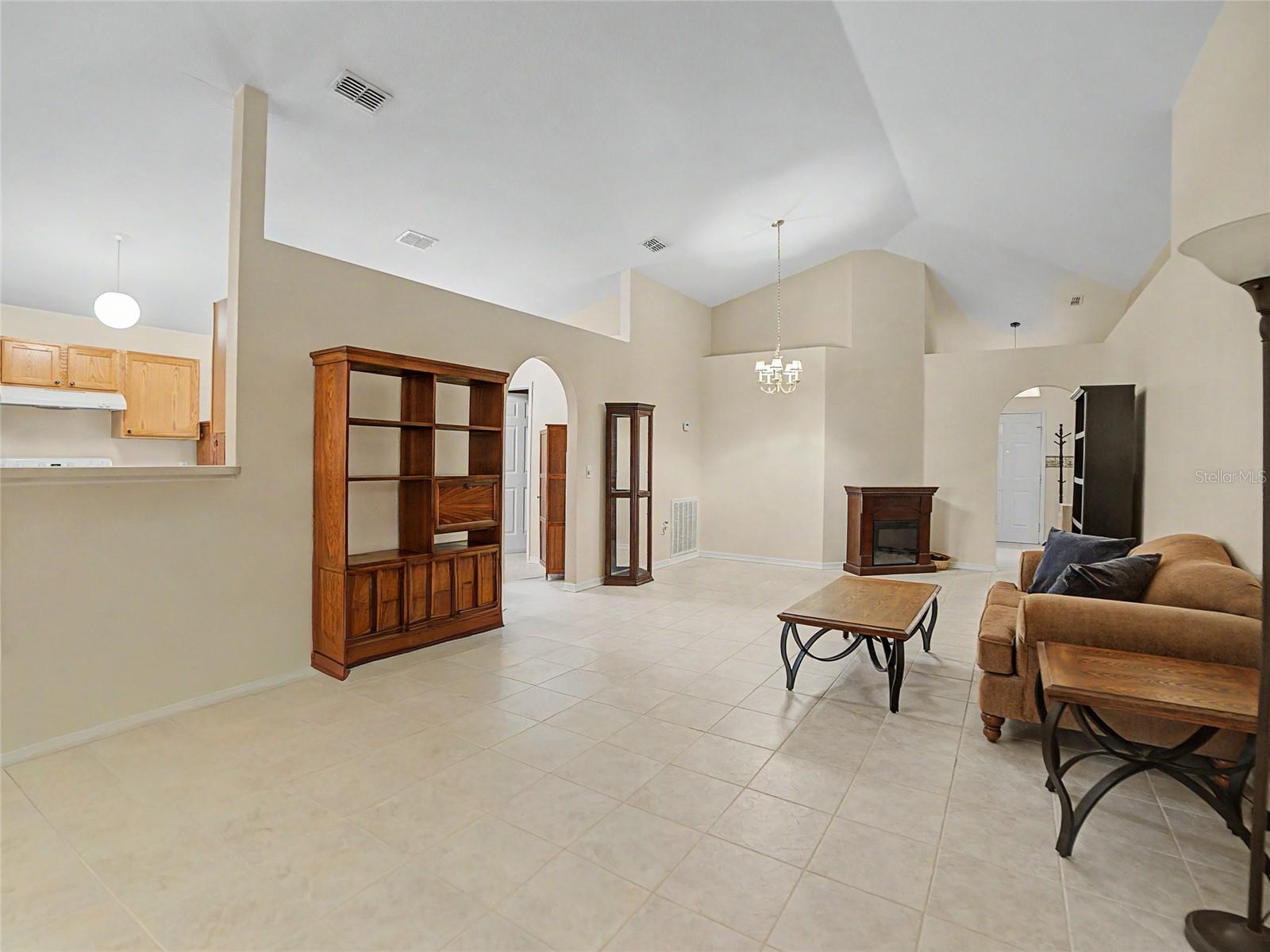 VENETIAN AT BAY PARK - Residential