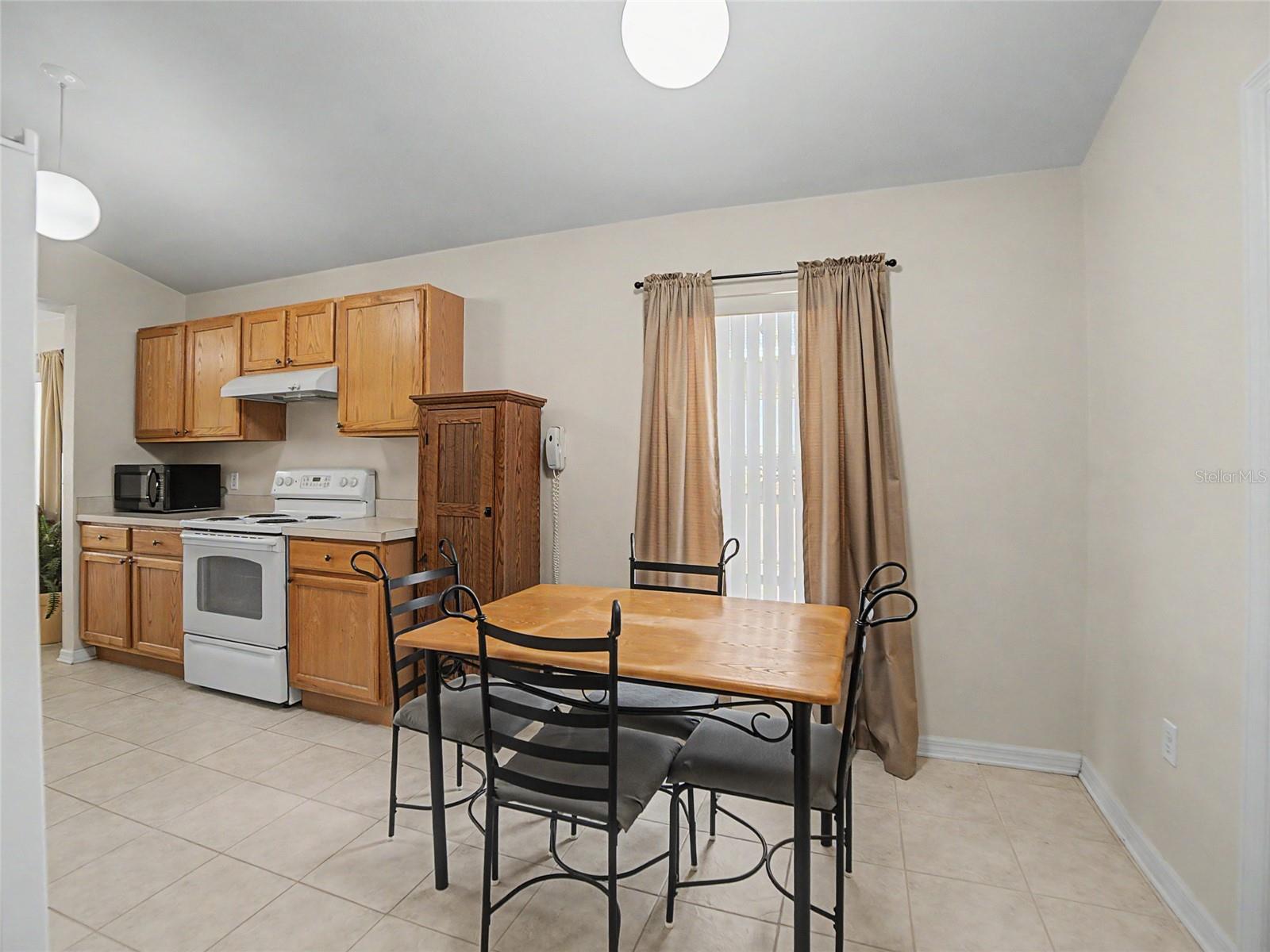 VENETIAN AT BAY PARK - Residential