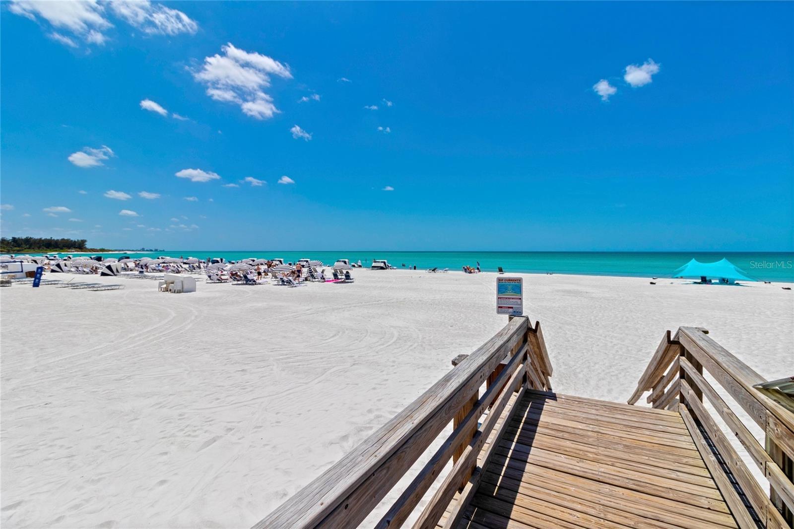 INN ON THE BEACH PH III - Residential