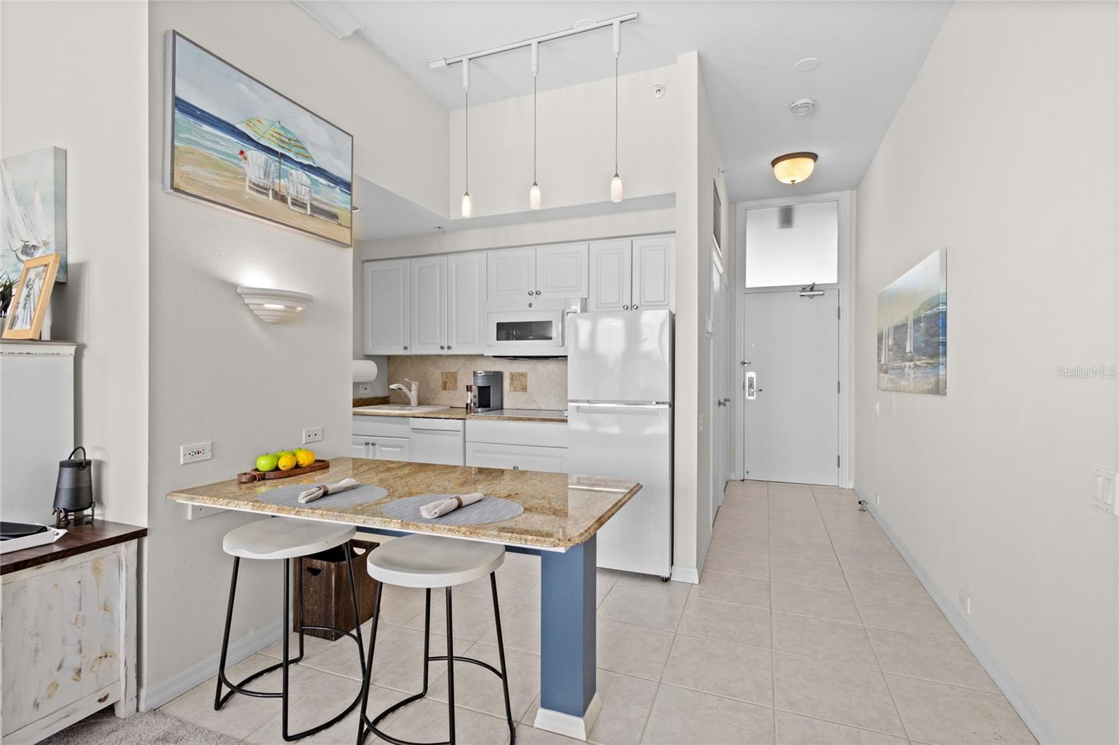 INN ON THE BEACH PH III - Residential