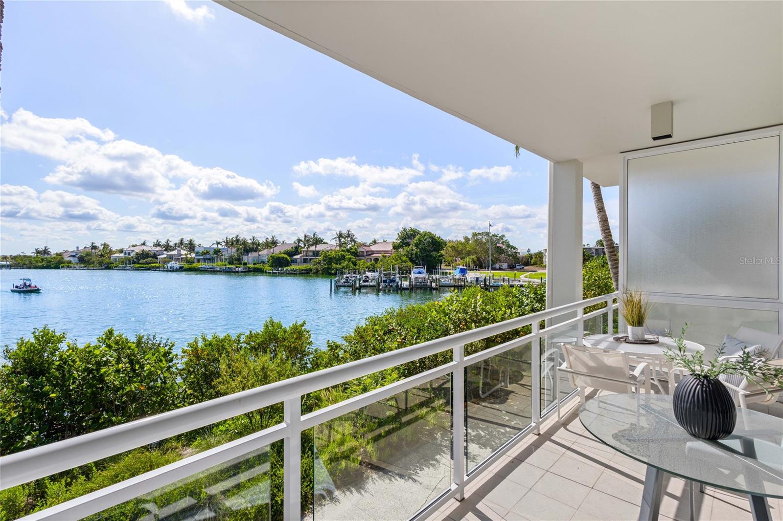 INN ON THE BEACH PH III - Residential