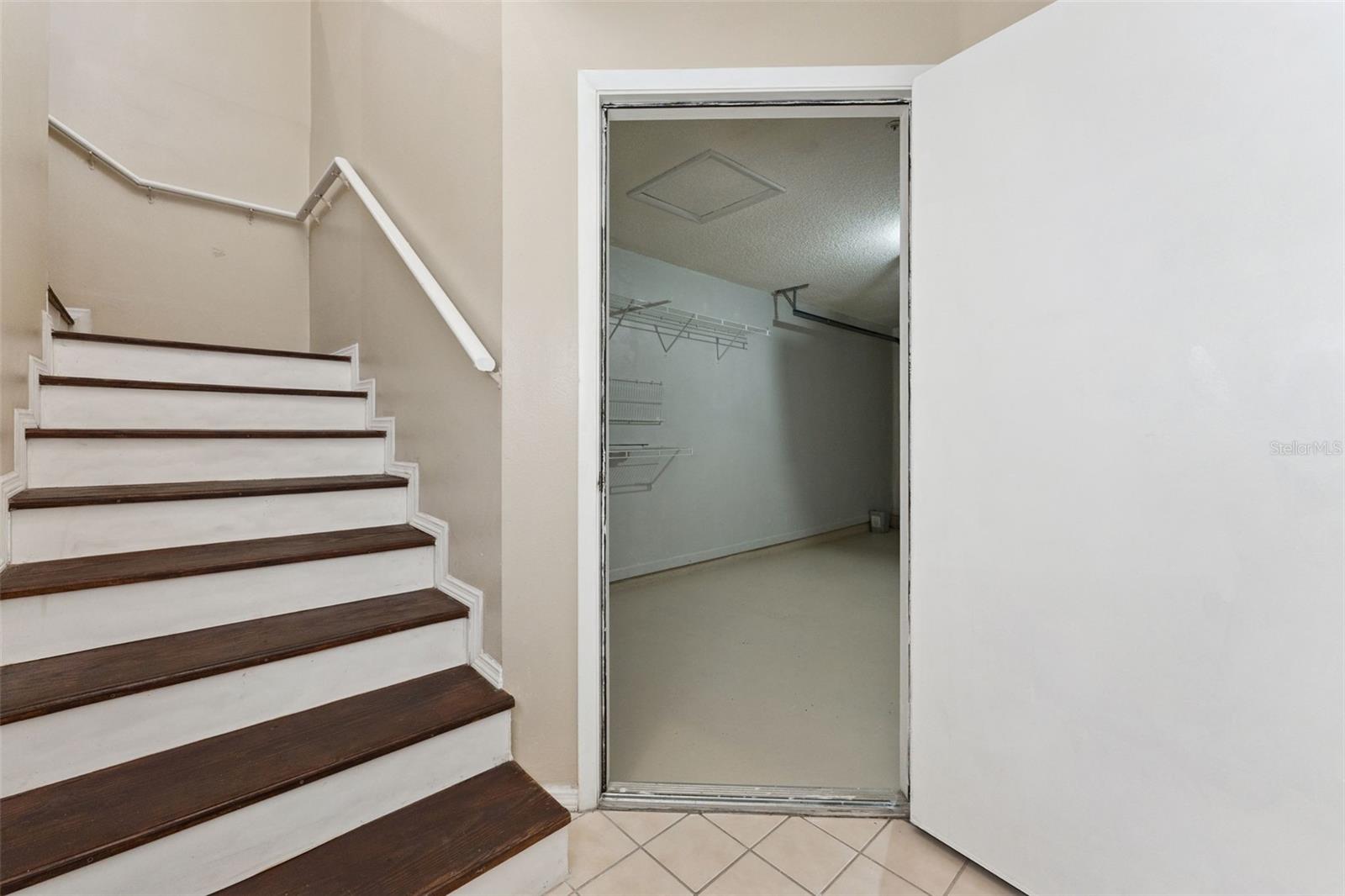 OAK HARBOUR SEC 4 - Residential