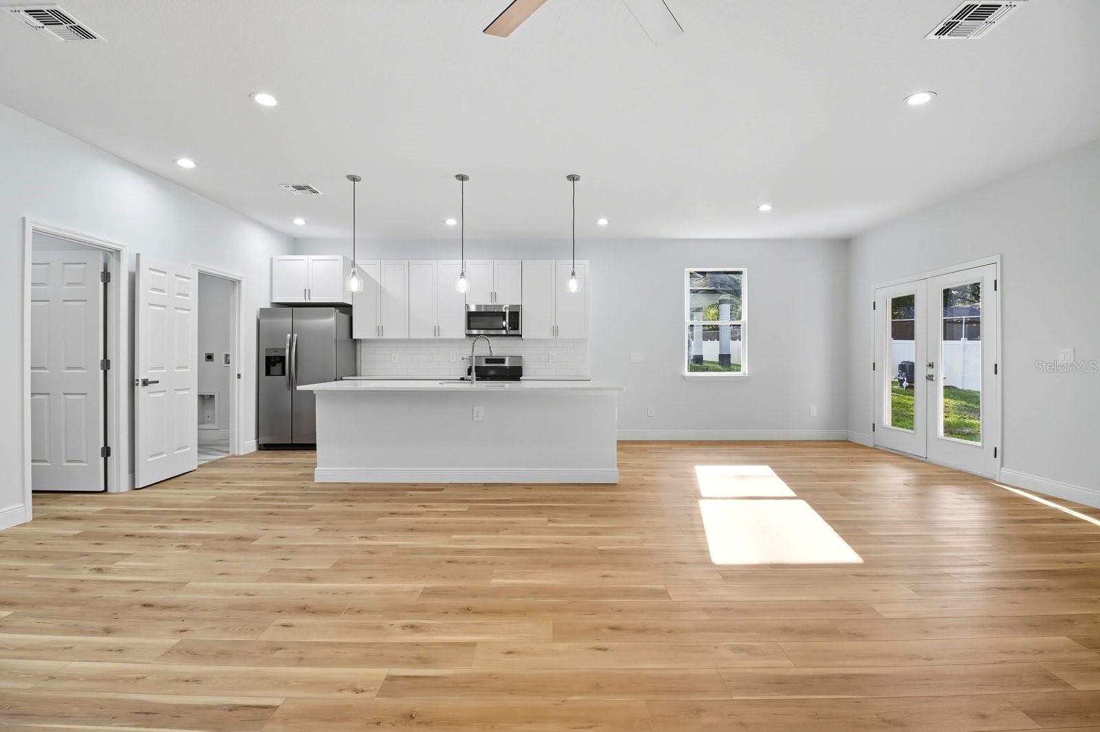 INVERNESS HIGHLANDS WEST ADD 02 - Residential Lease