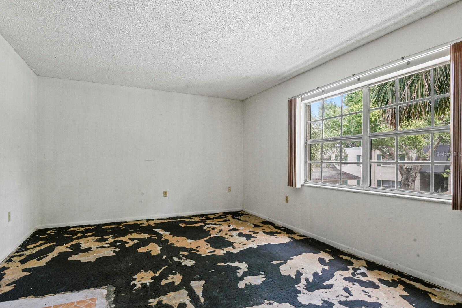 BRANDYCHASE A CONDO - Residential