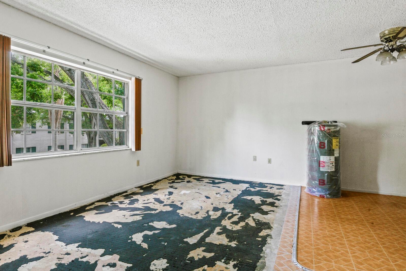 BRANDYCHASE A CONDO - Residential