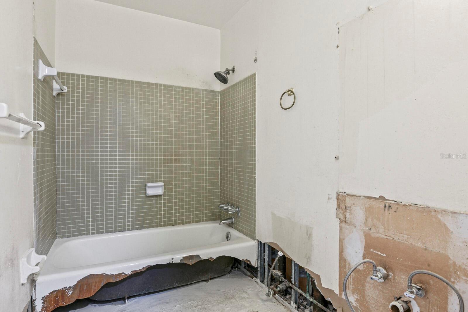 BRANDYCHASE A CONDO - Residential