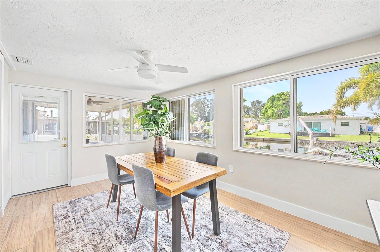 SUN PLAZA ISLES - Residential