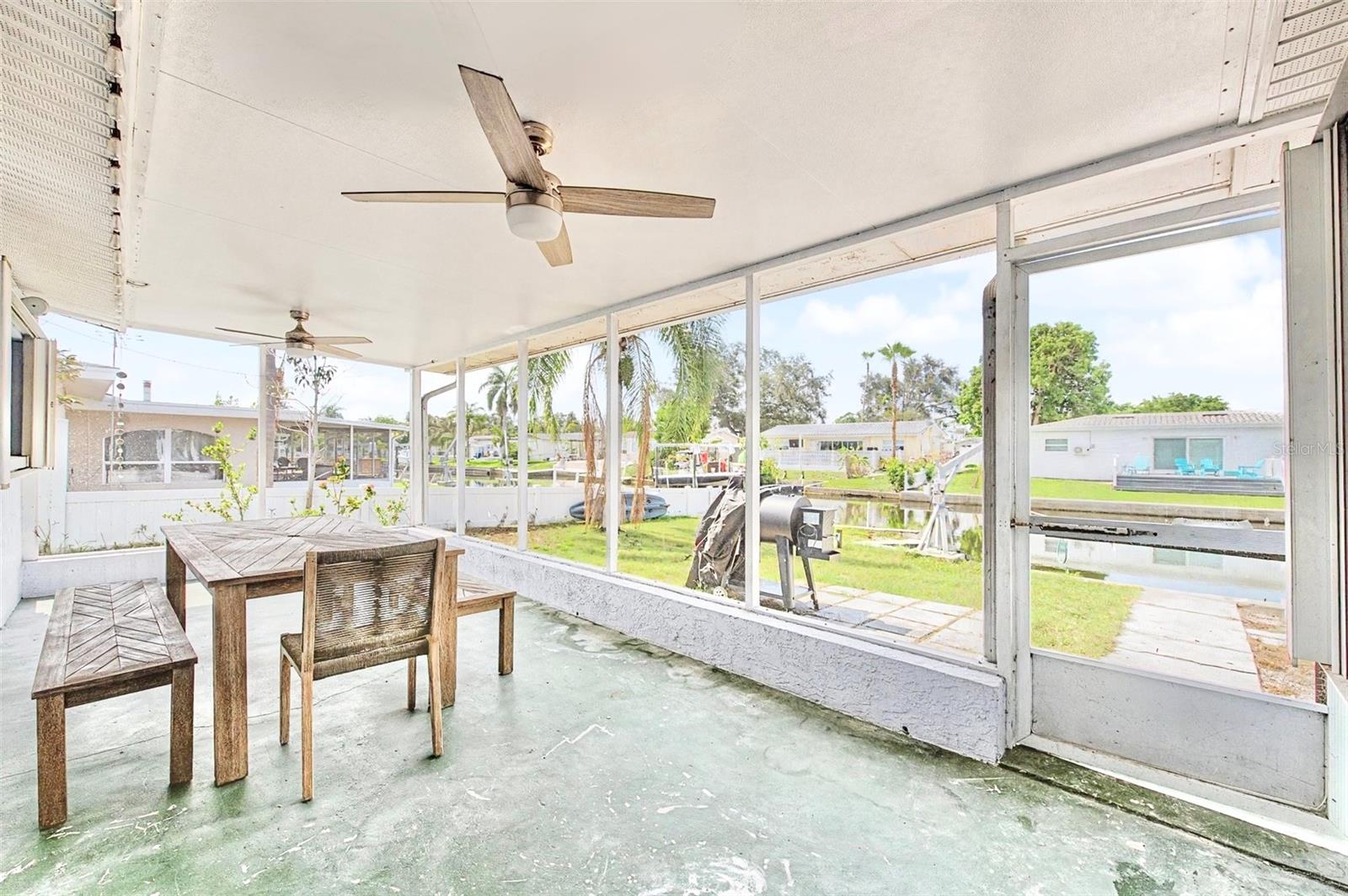 SUN PLAZA ISLES - Residential