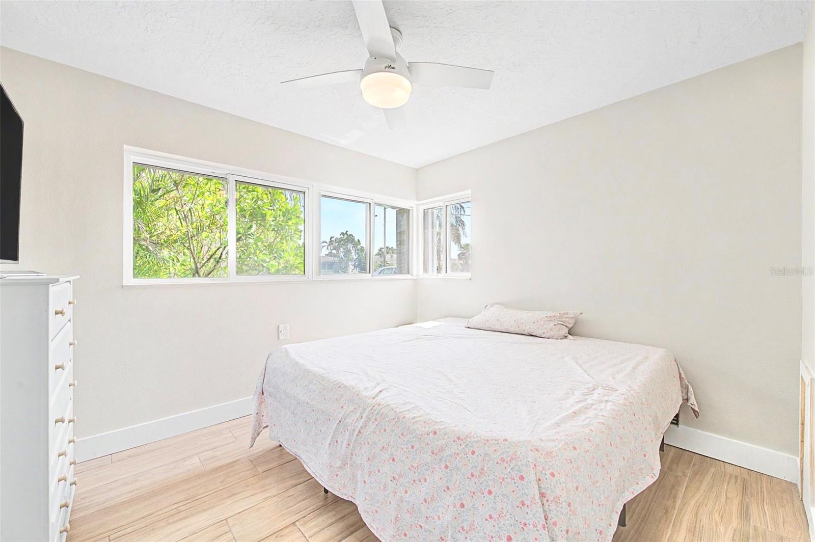 SUN PLAZA ISLES - Residential