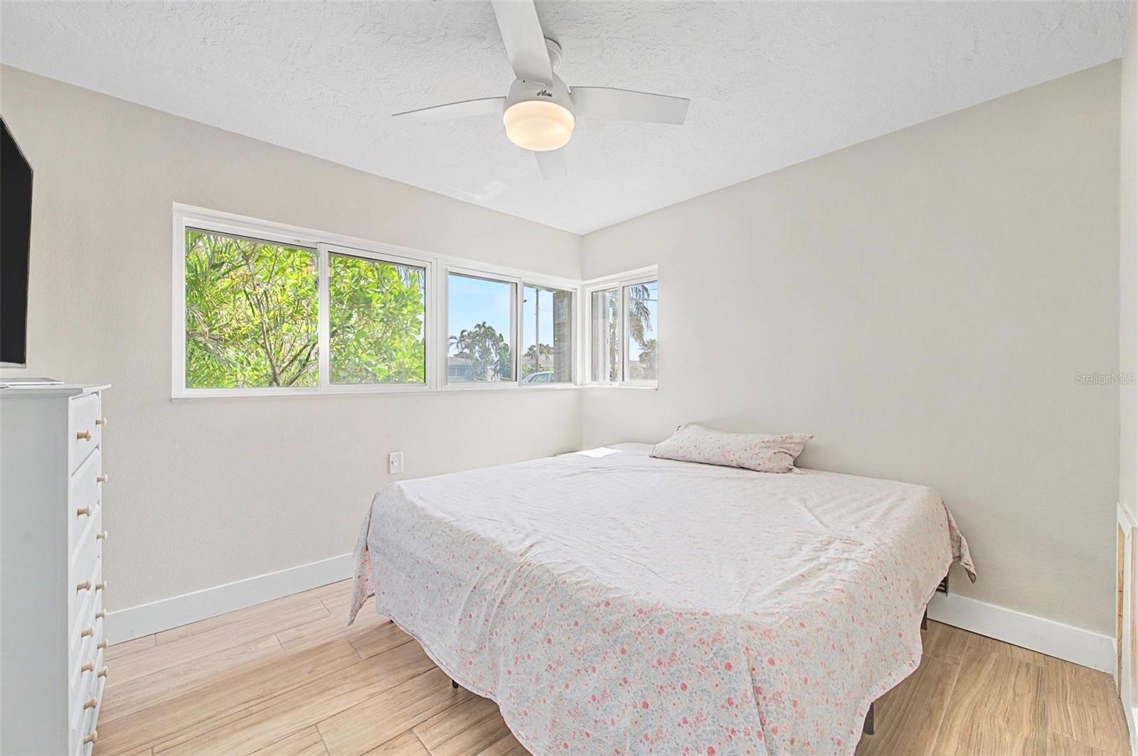 SUN PLAZA ISLES - Residential