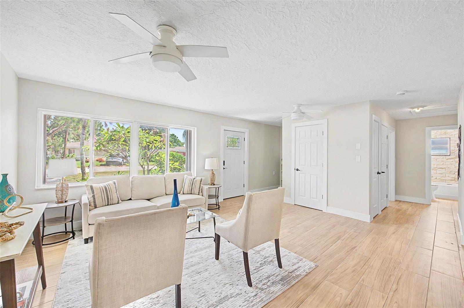 SUN PLAZA ISLES - Residential