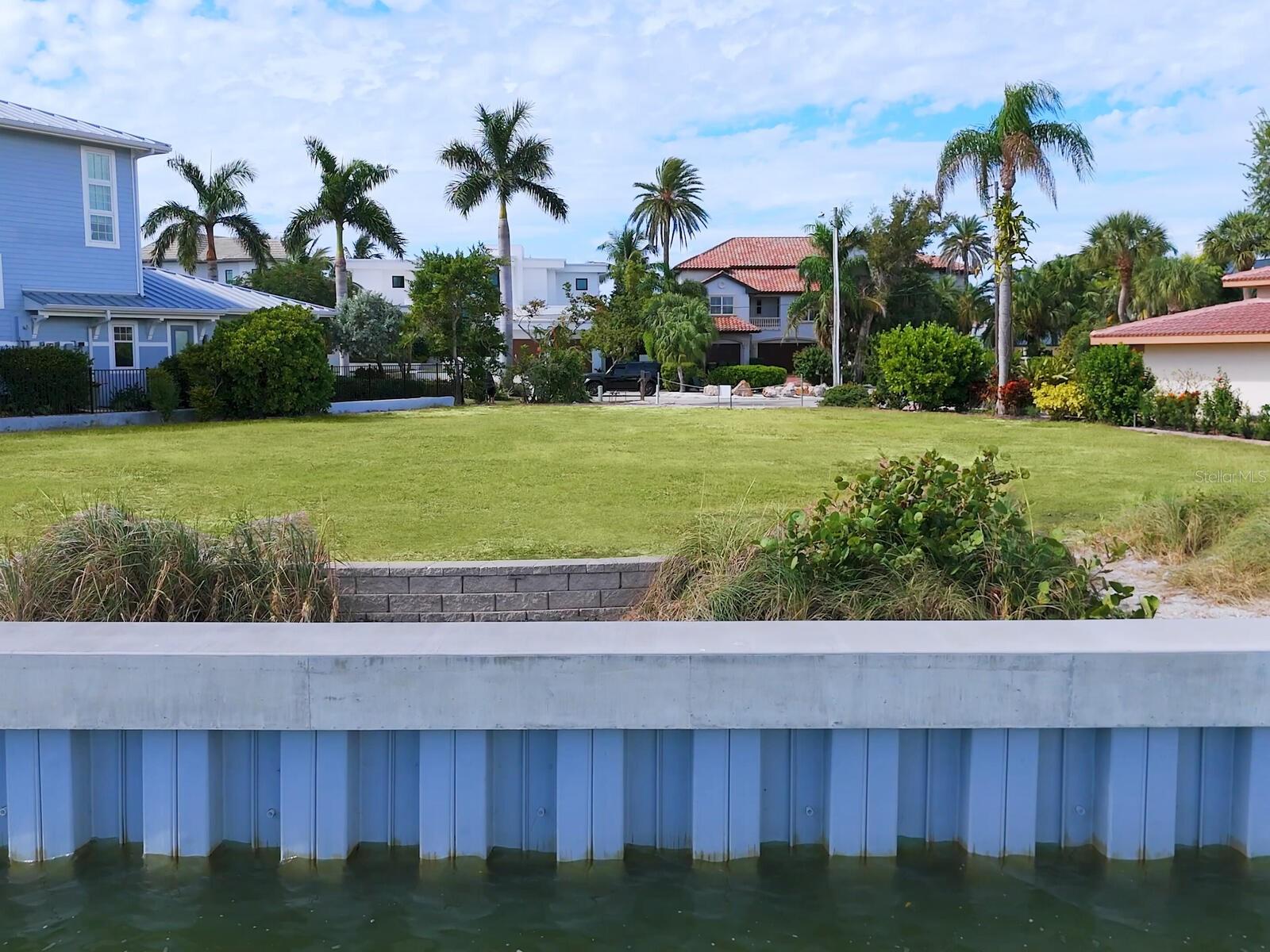 BAY ISLAND SHORES - Land