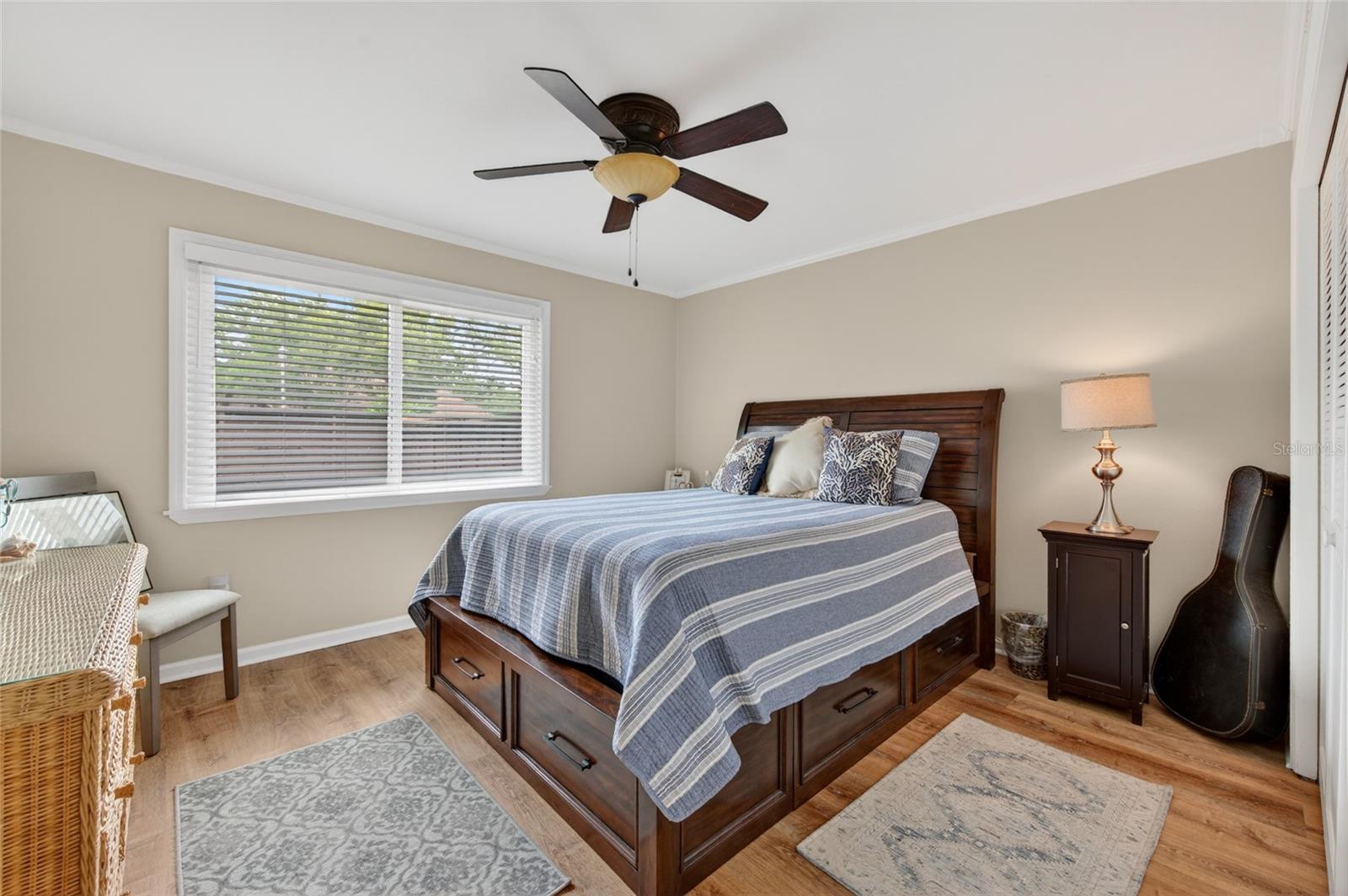OAK VILLAGE - Residential