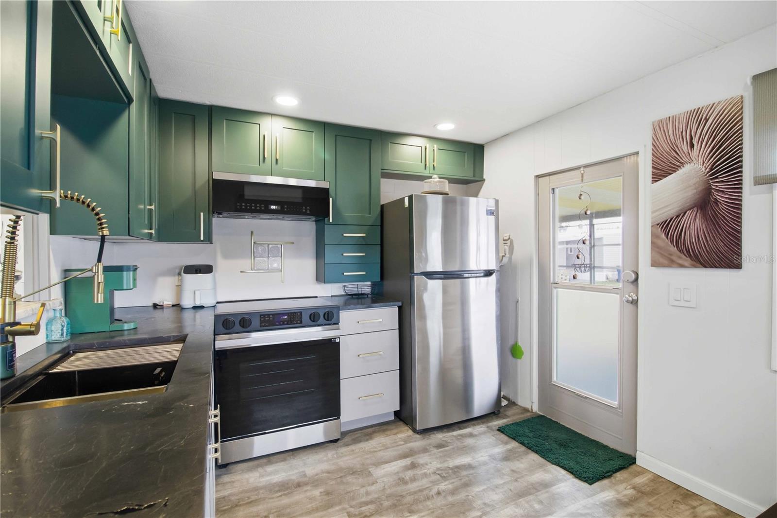 CHATEAU VILLAGE CO-OP - Residential