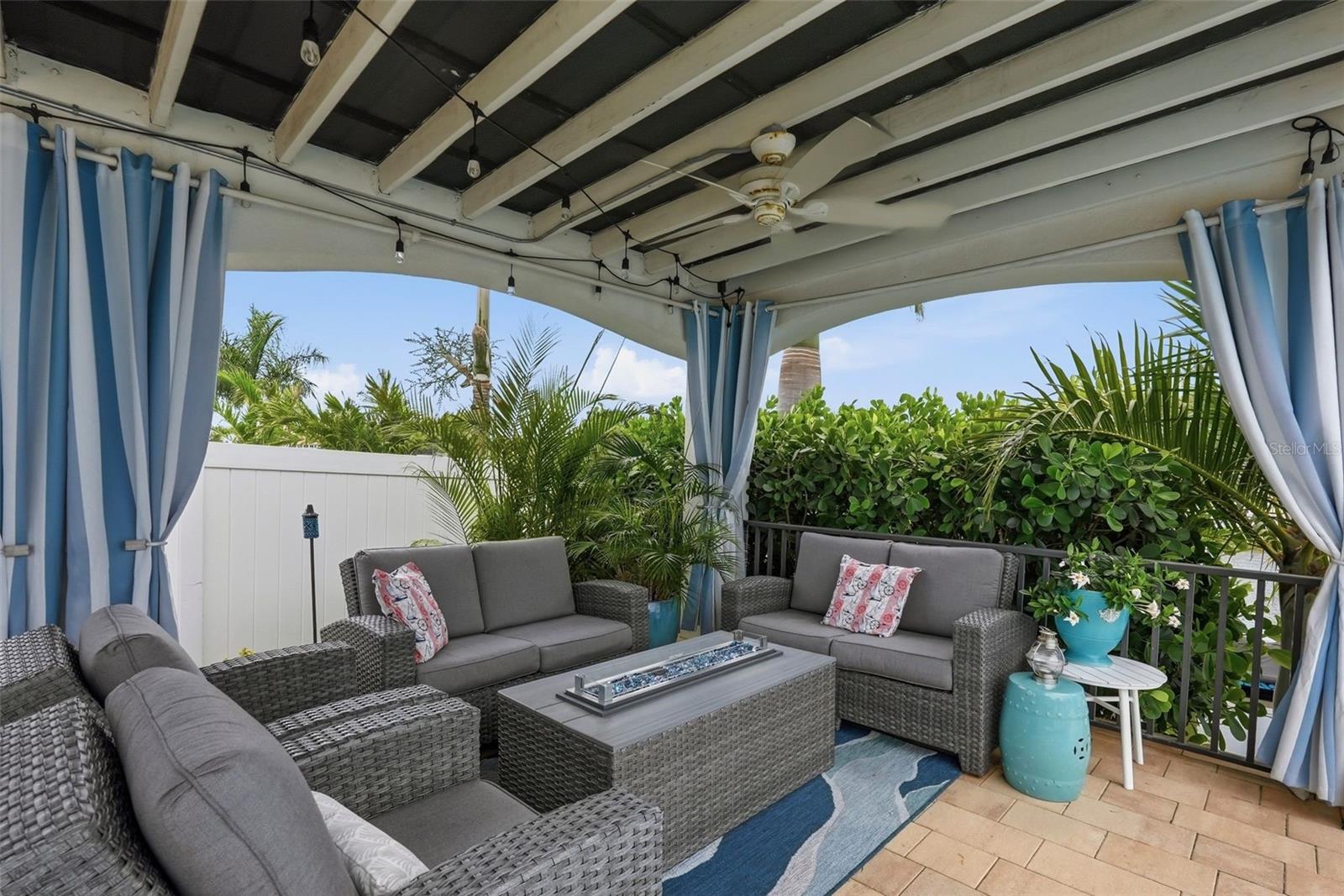 BROADWATER UNIT 2 BLK Q - Residential
