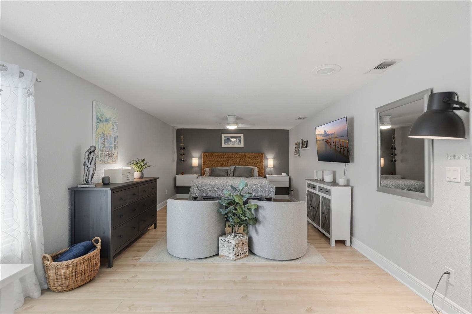 BROADWATER UNIT 2 BLK Q - Residential