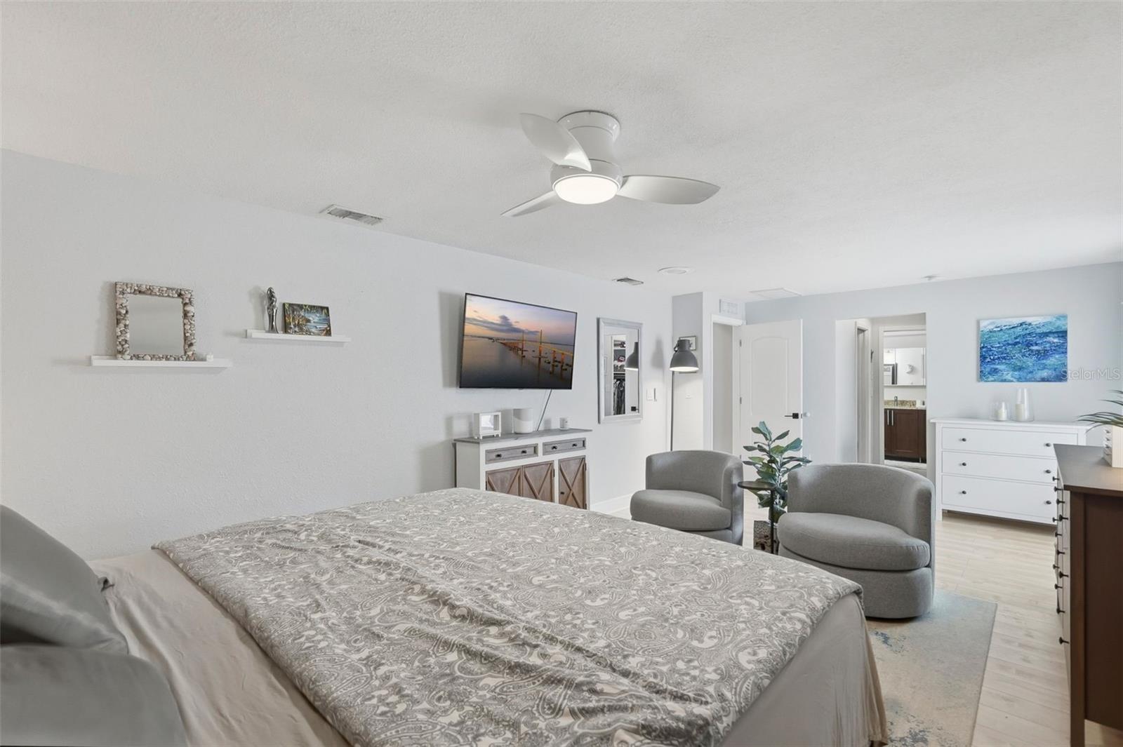 BROADWATER UNIT 2 BLK Q - Residential