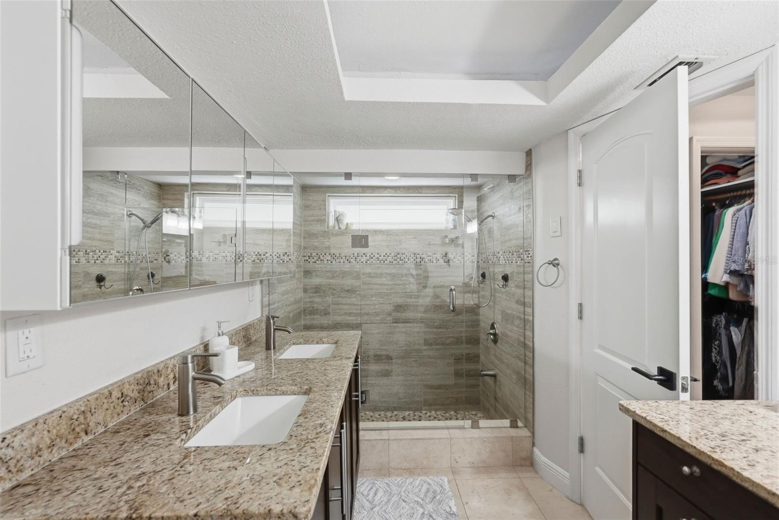 BROADWATER UNIT 2 BLK Q - Residential