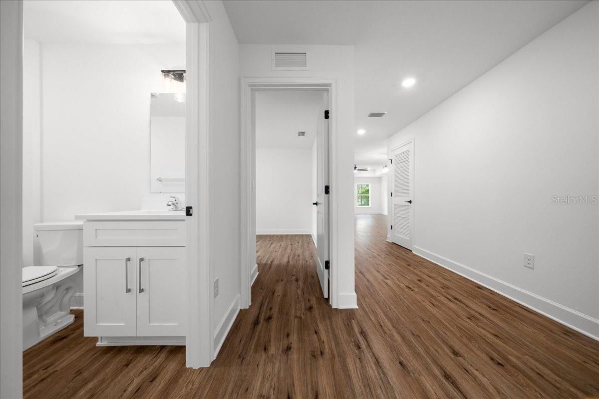 ROYAL HIGHLANDS - Residential