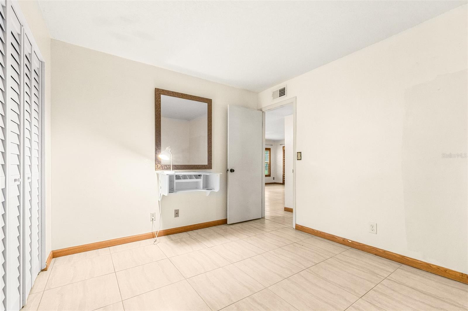 HARBOUR TOWNE CONDO - Residential