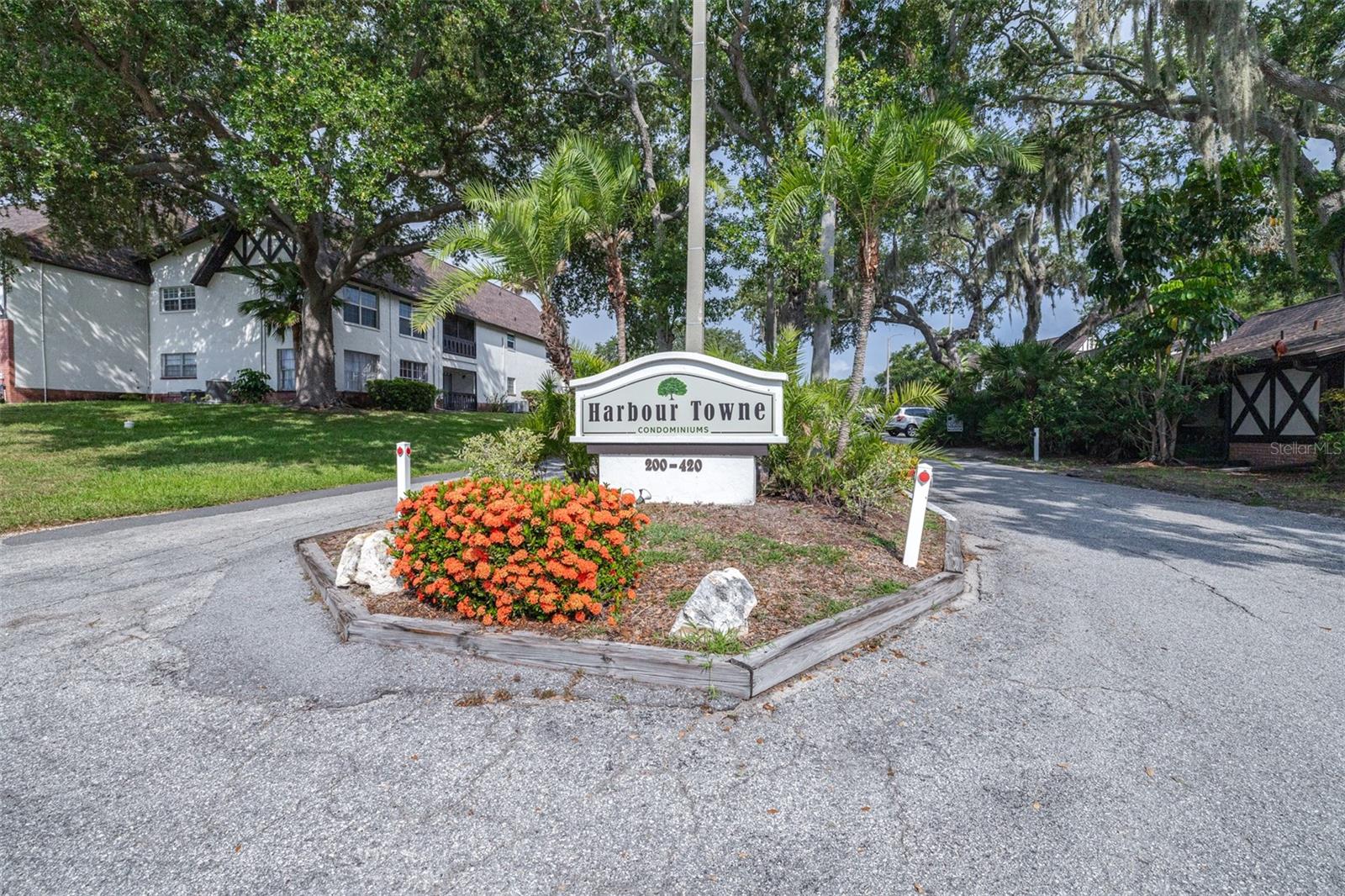 HARBOUR TOWNE CONDO - Residential