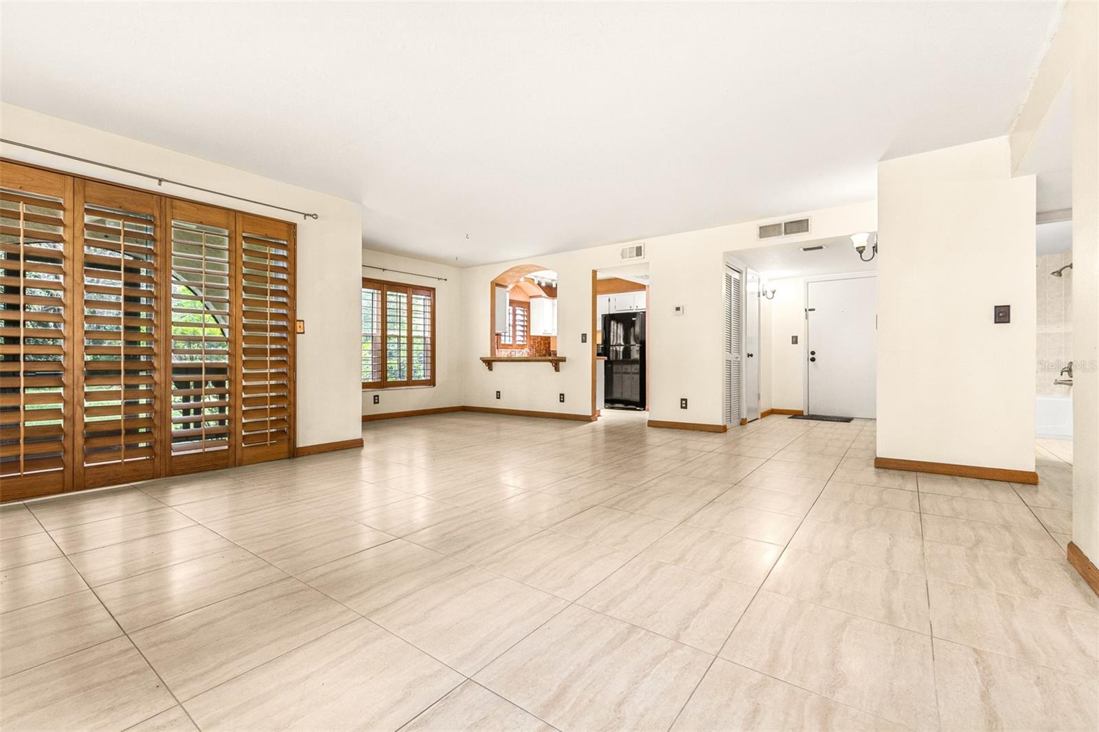 HARBOUR TOWNE CONDO - Residential