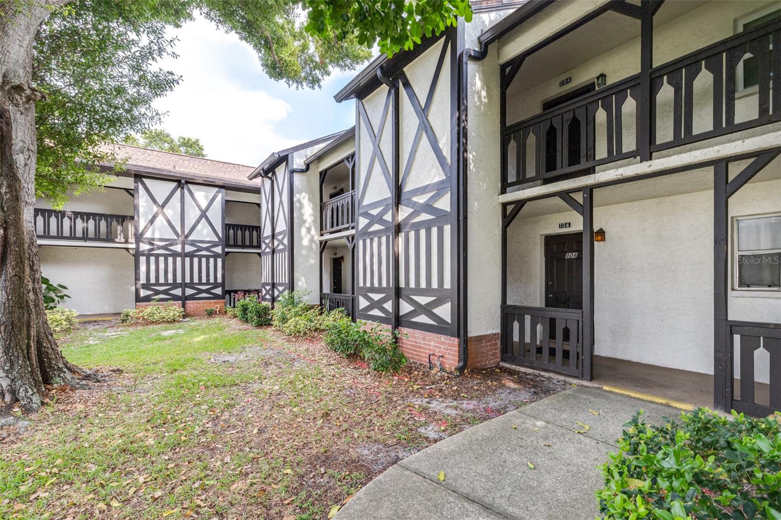 HARBOUR TOWNE CONDO - Residential