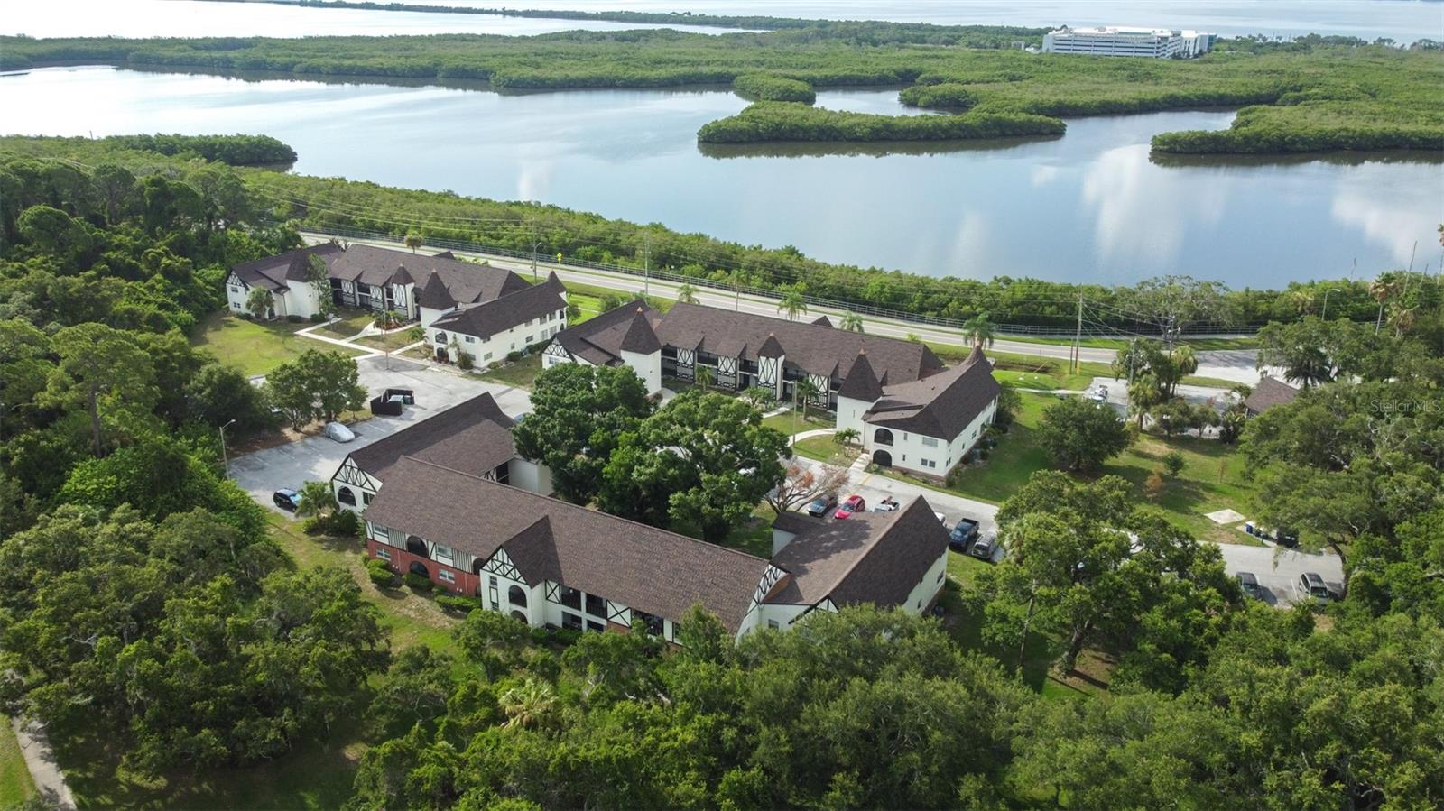 HARBOUR TOWNE CONDO - Residential
