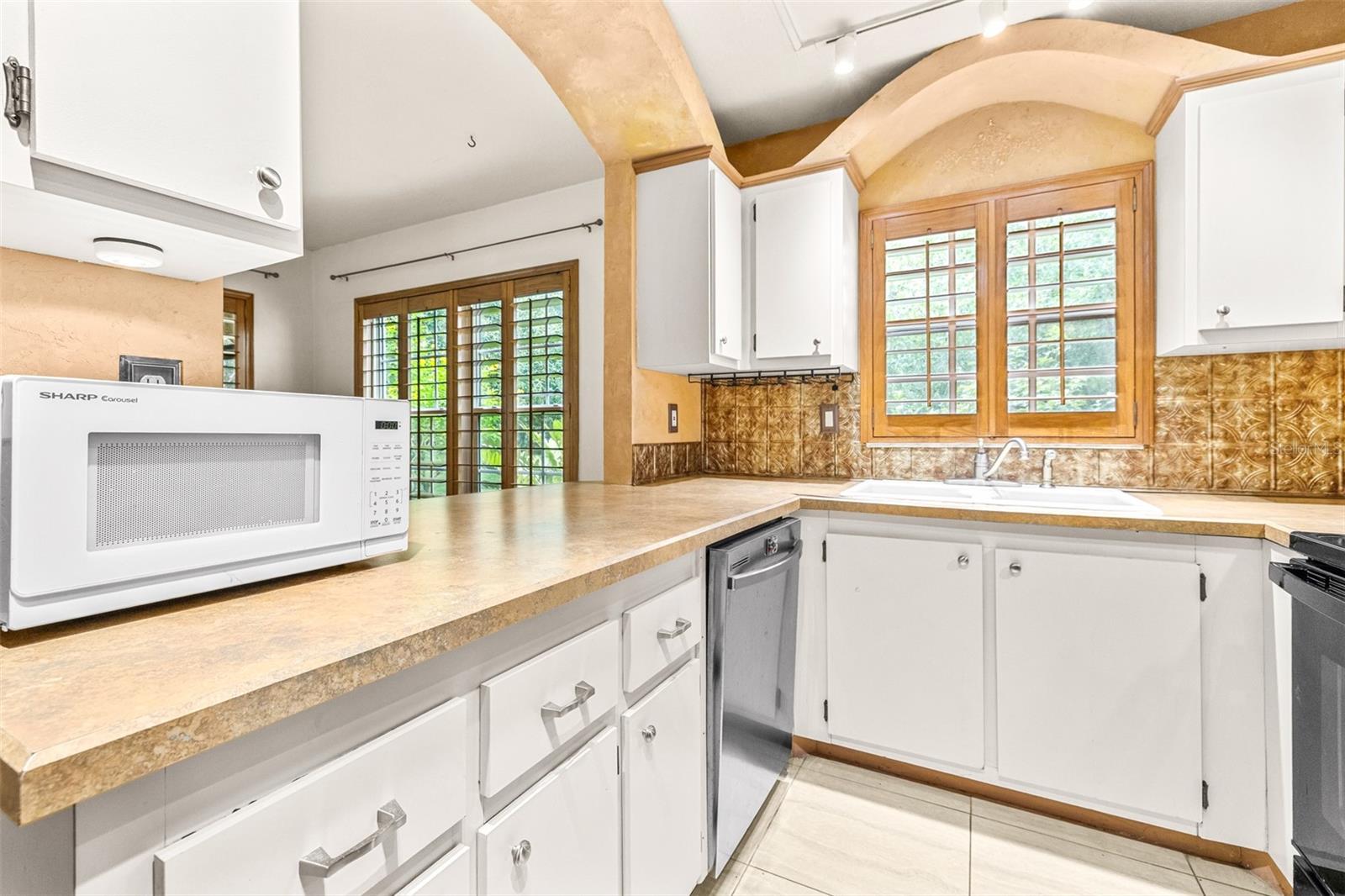 HARBOUR TOWNE CONDO - Residential