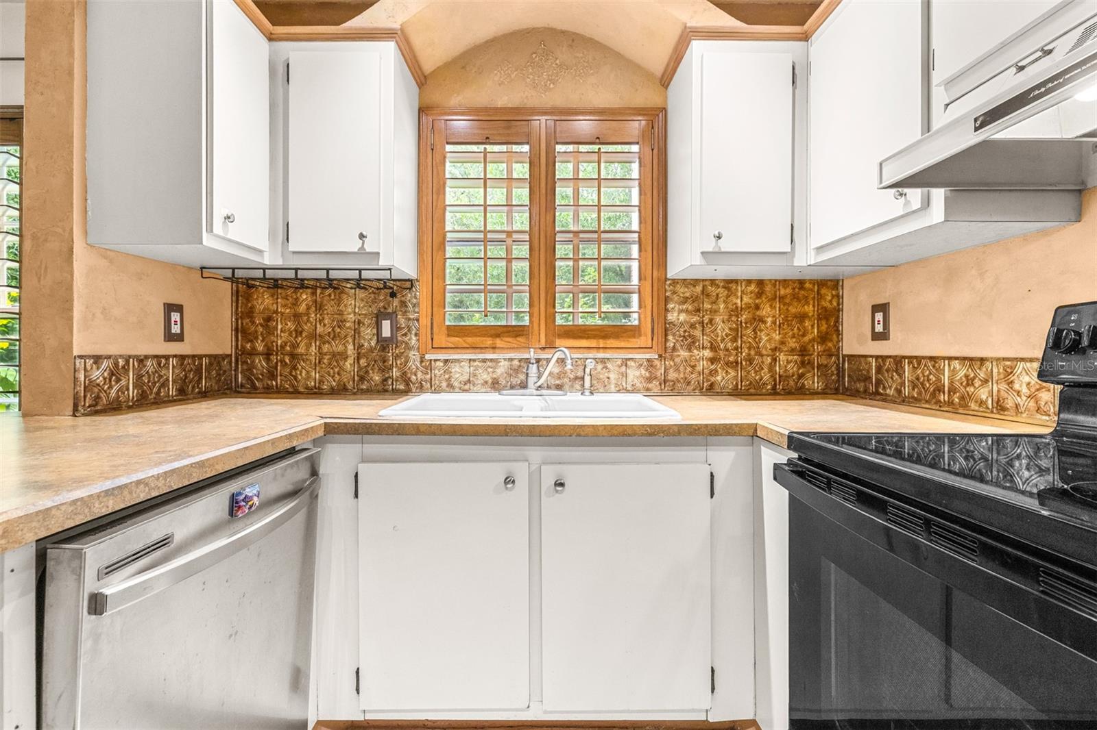 HARBOUR TOWNE CONDO - Residential