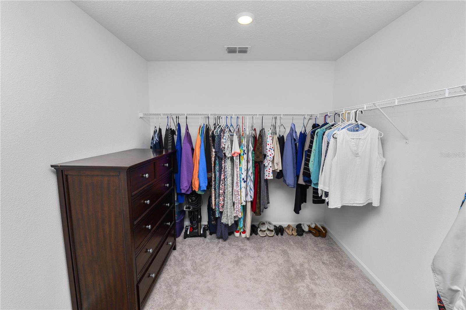 HUNT CLUB/LK WALES PH 1 - Residential