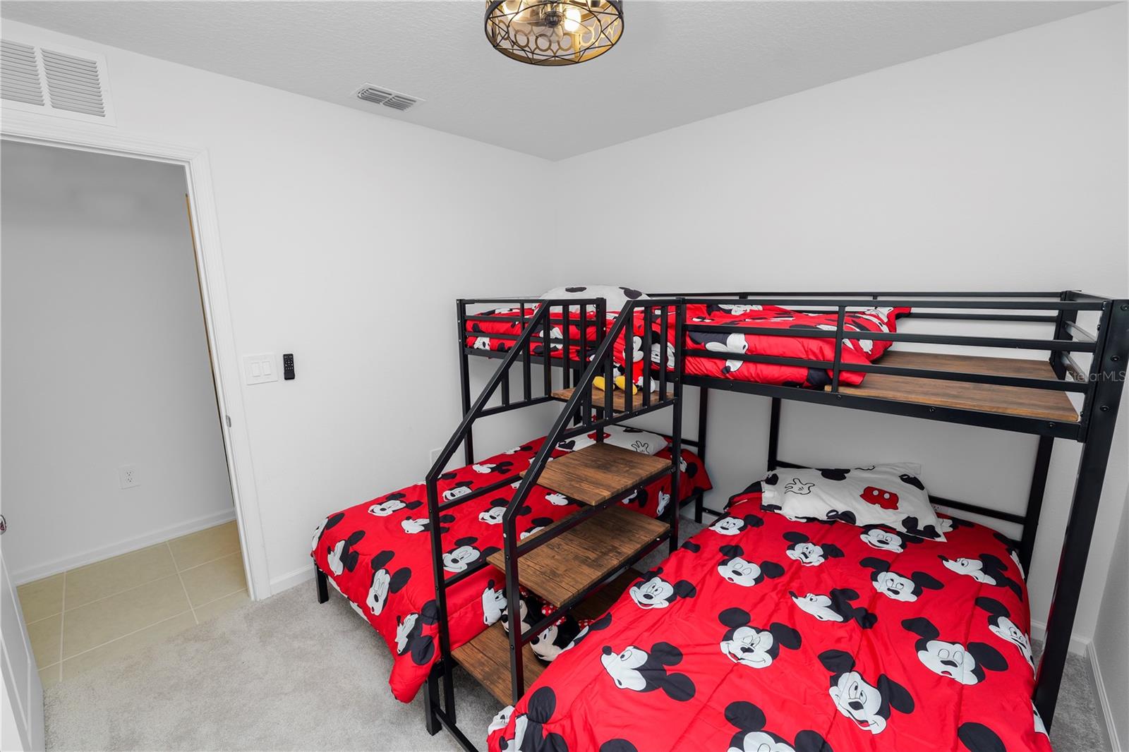 HUNT CLUB/LK WALES PH 1 - Residential