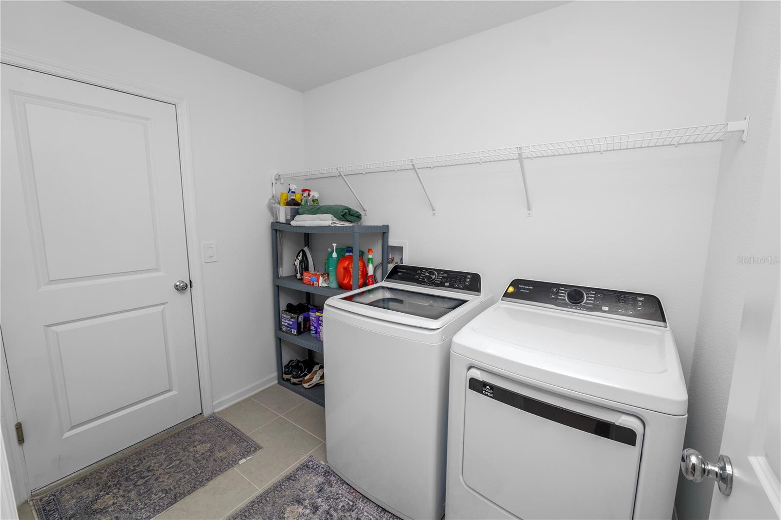 HUNT CLUB/LK WALES PH 1 - Residential