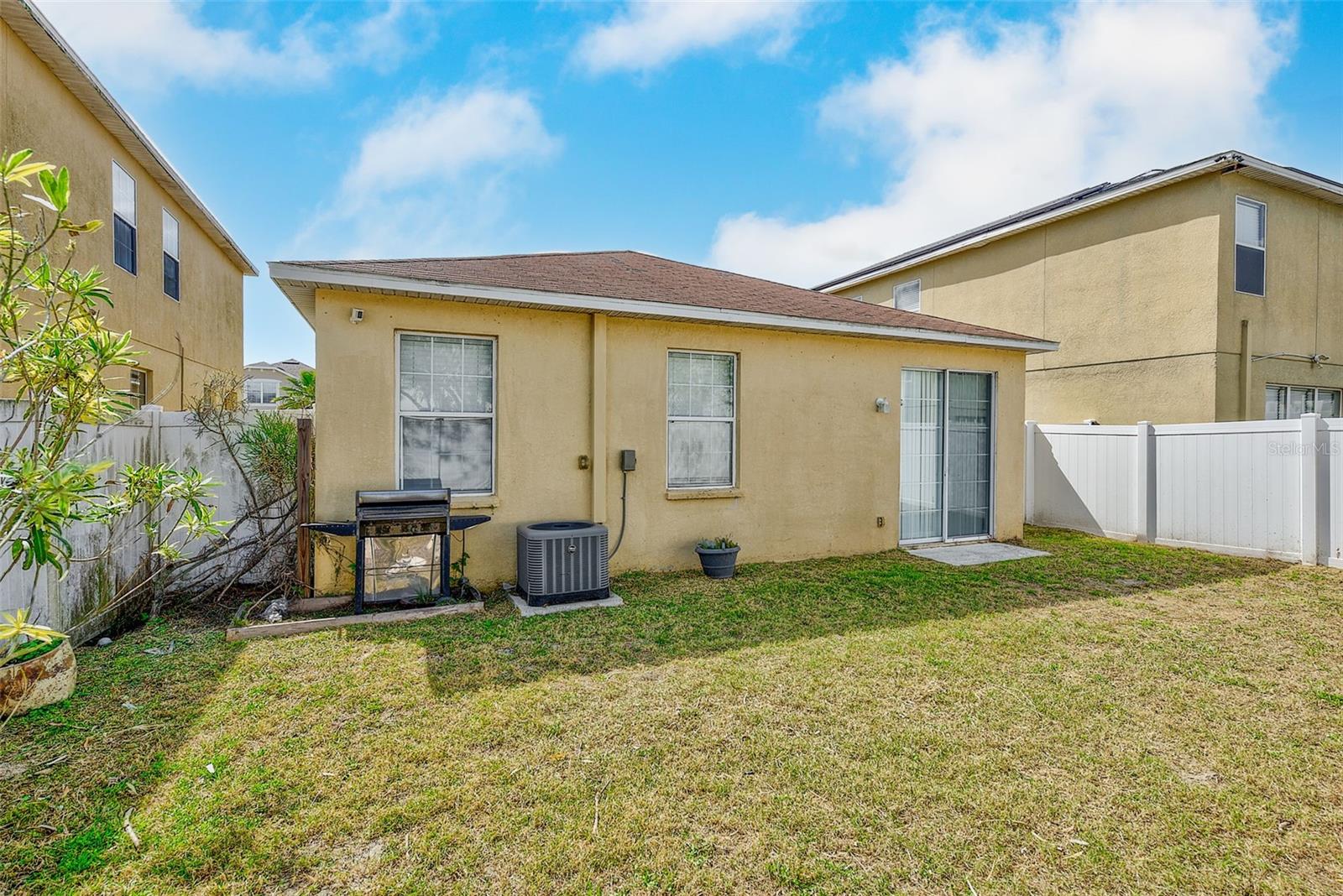 SOUTH BAY LAKES UNIT 02 - Residential