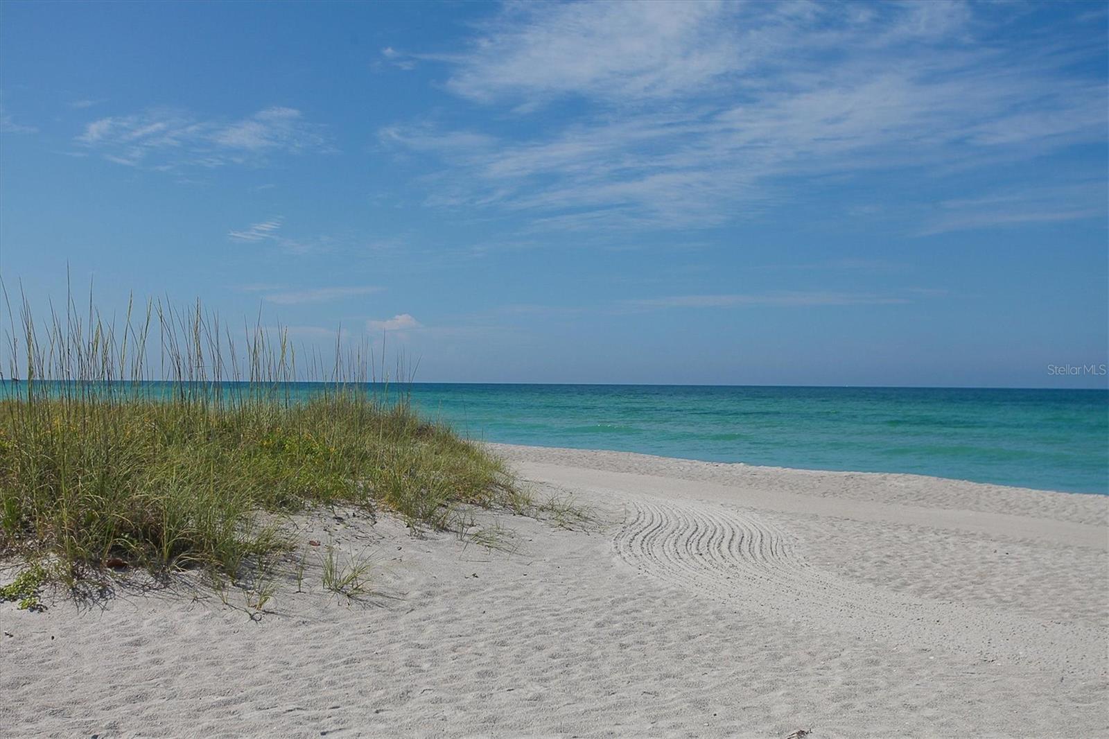 BAY ISLES - Residential