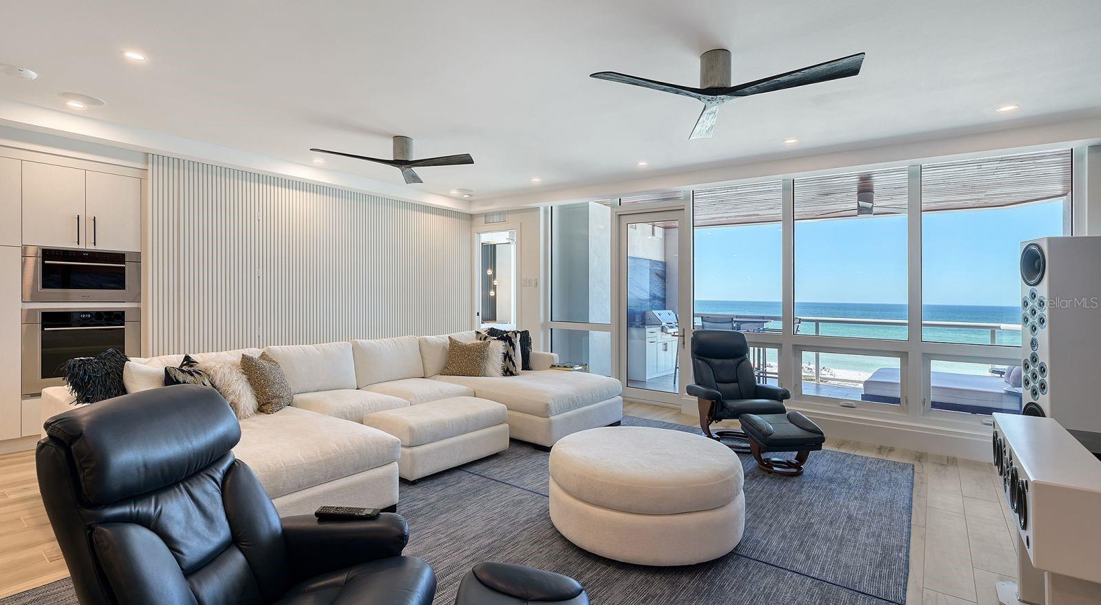 TEN35 SEASIDE - Residential