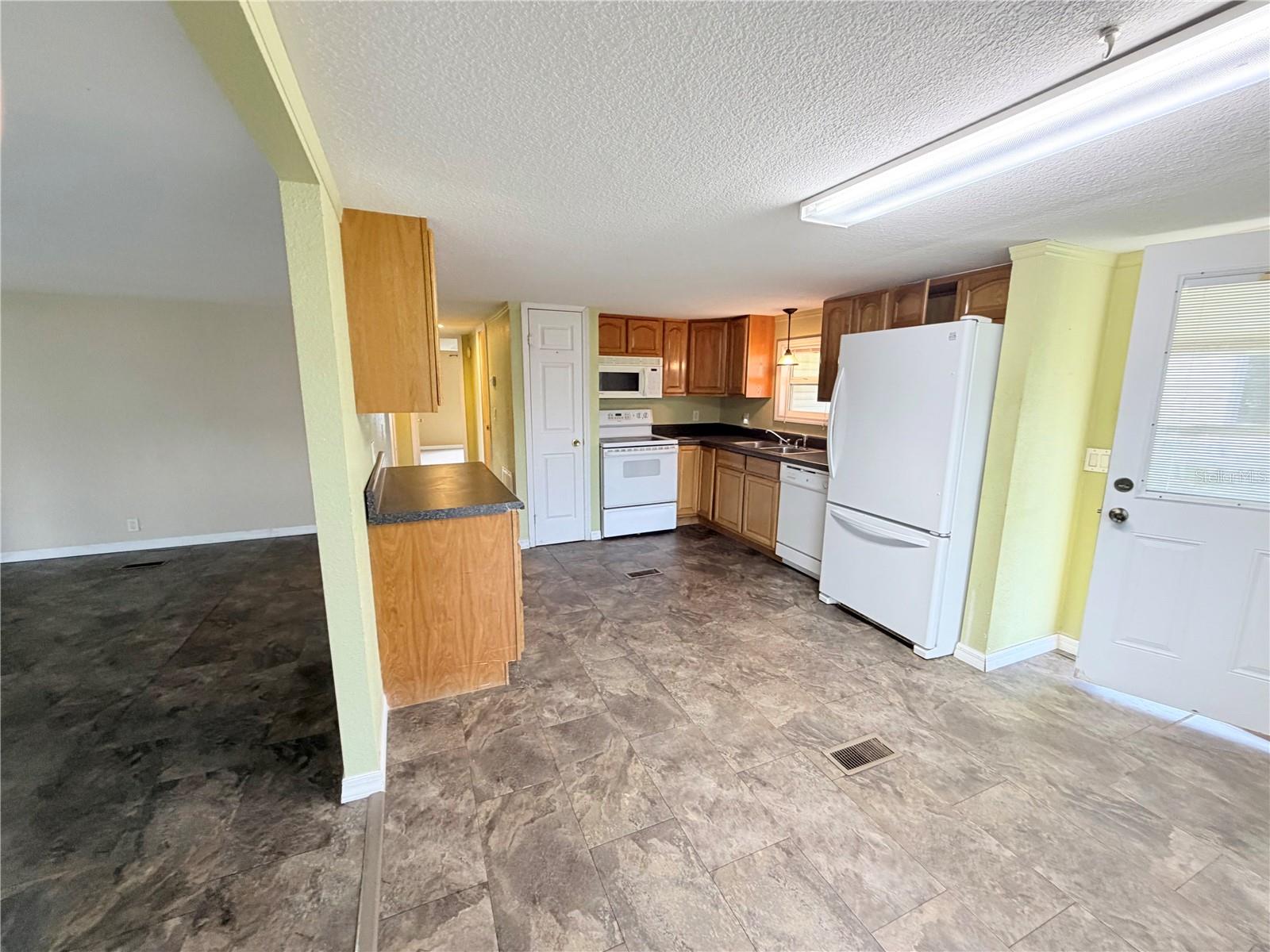 BROOKRIDGE COMM - Residential