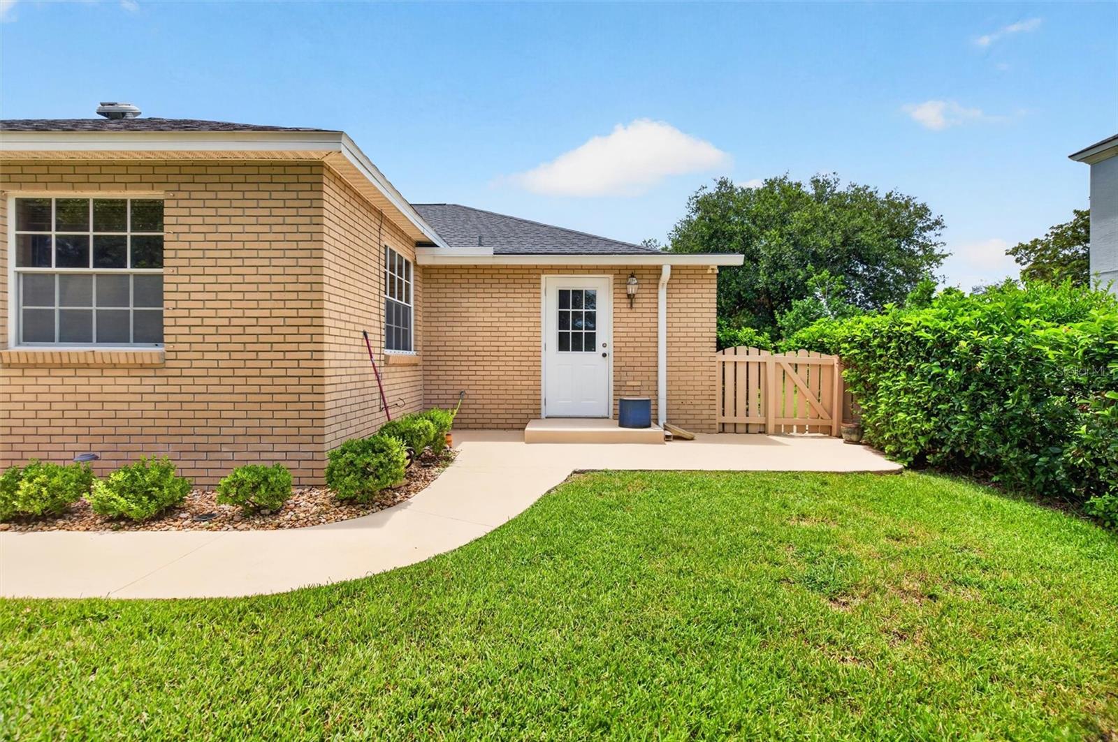 TOMOKA OAKS - Residential
