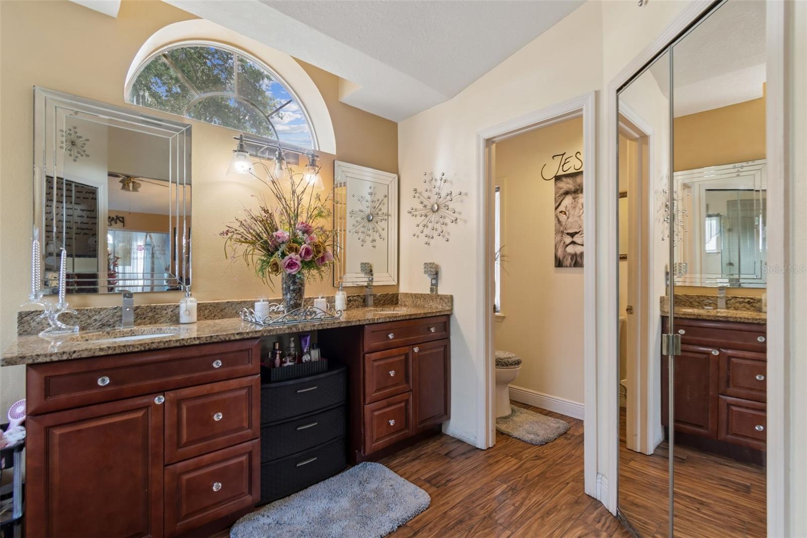 SHADOW RIDGE - Residential