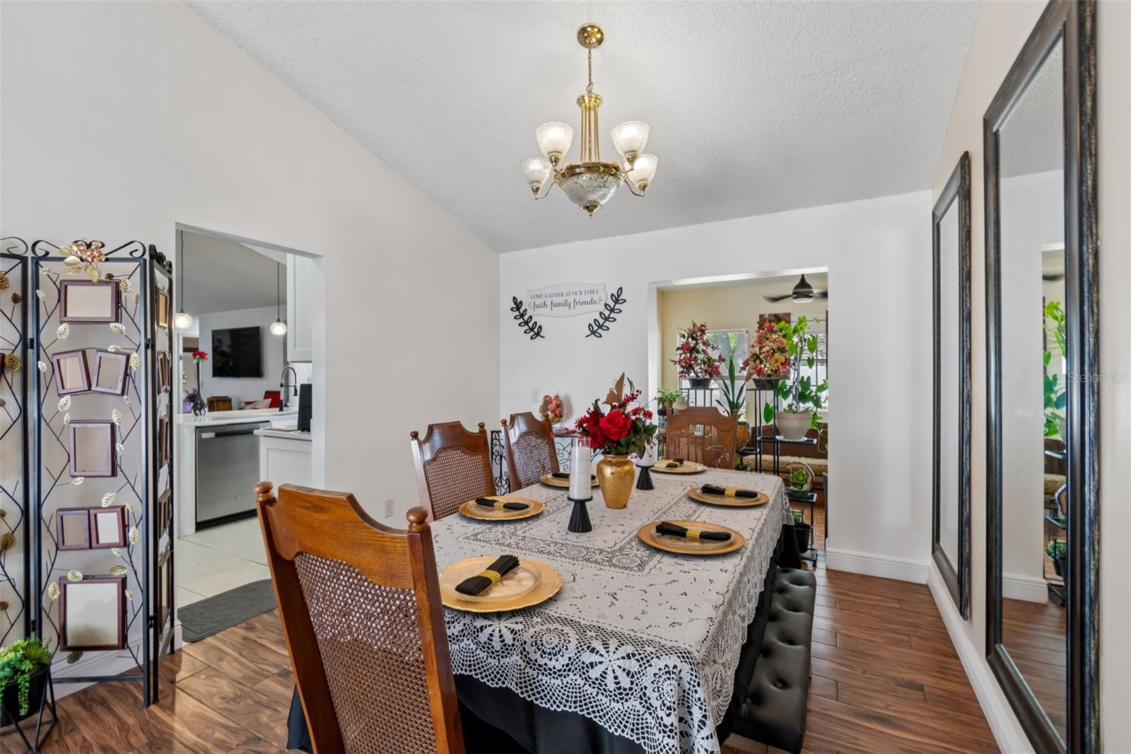 SHADOW RIDGE - Residential