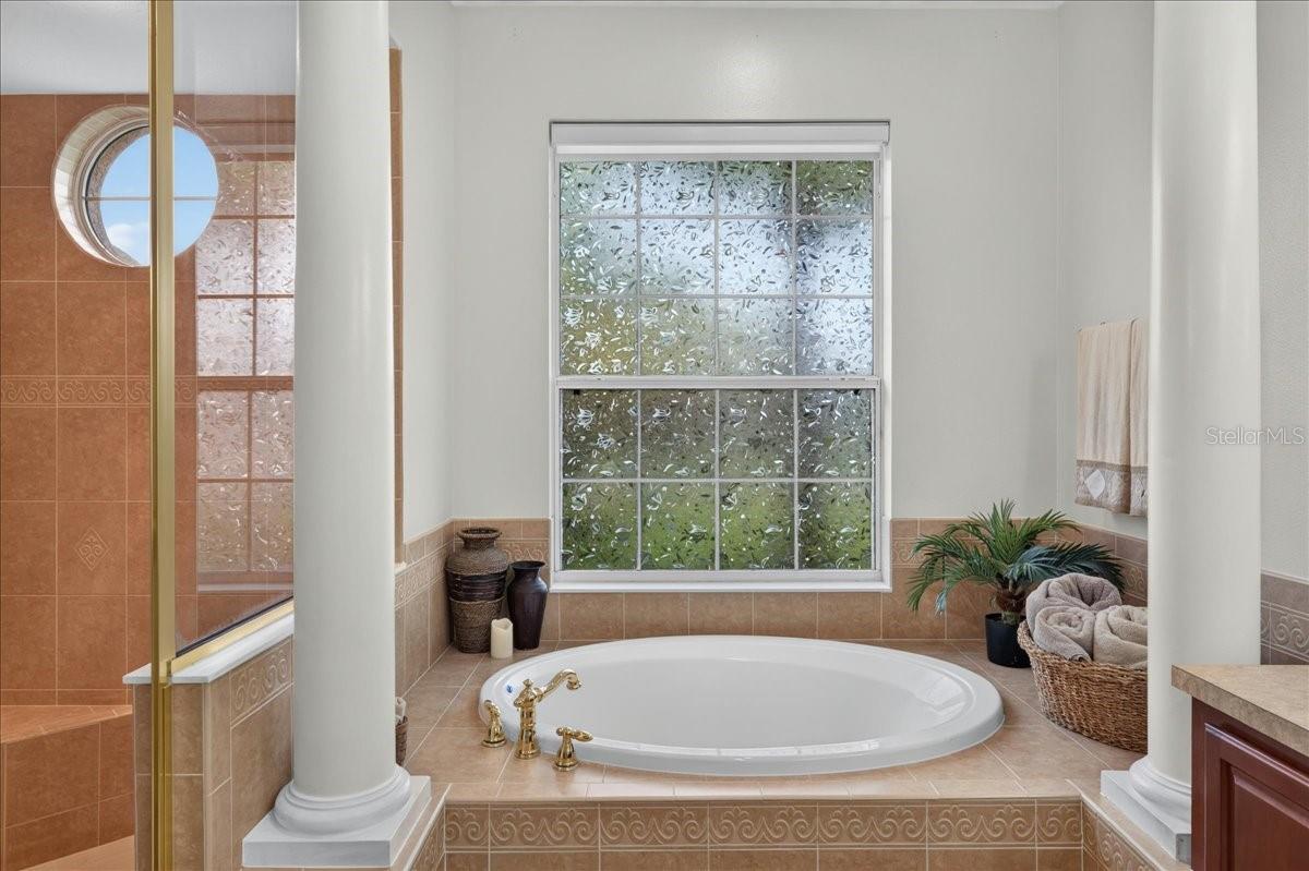 IVY LAKE ESTATES - Residential