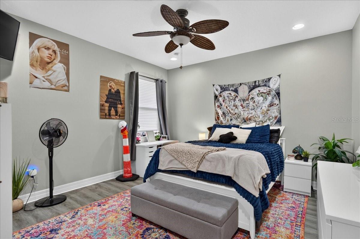 IVY LAKE ESTATES - Residential