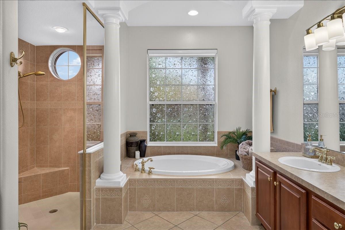 IVY LAKE ESTATES - Residential