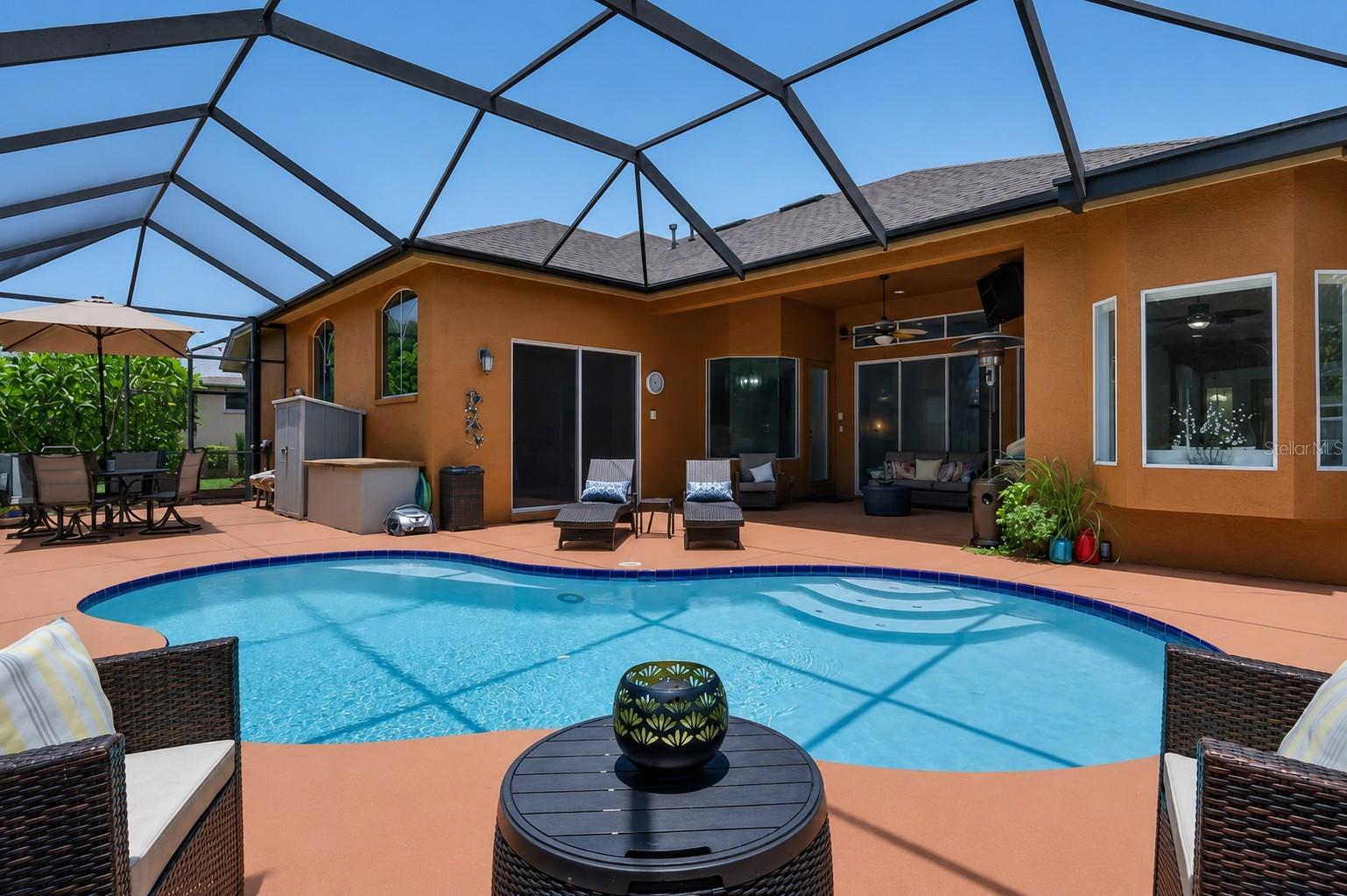 IVY LAKE ESTATES - Residential