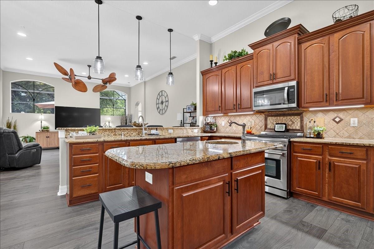 IVY LAKE ESTATES - Residential