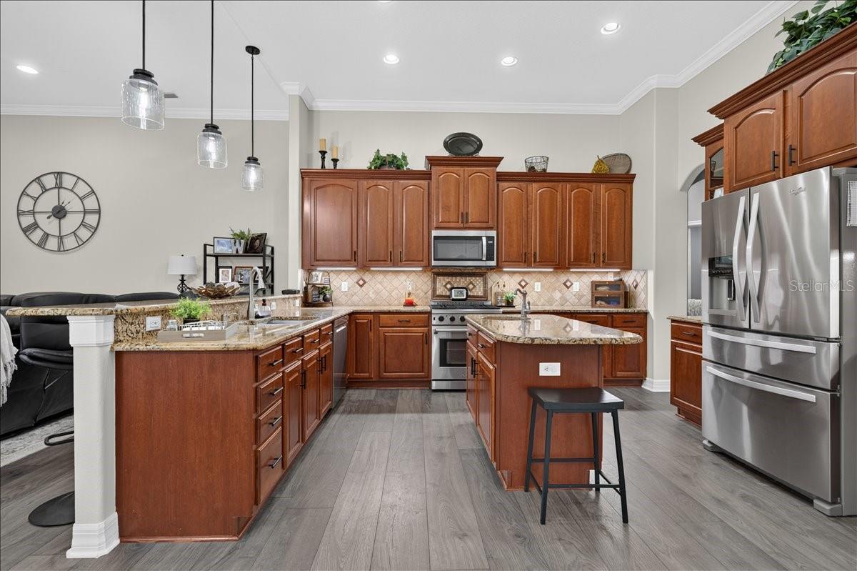 IVY LAKE ESTATES - Residential