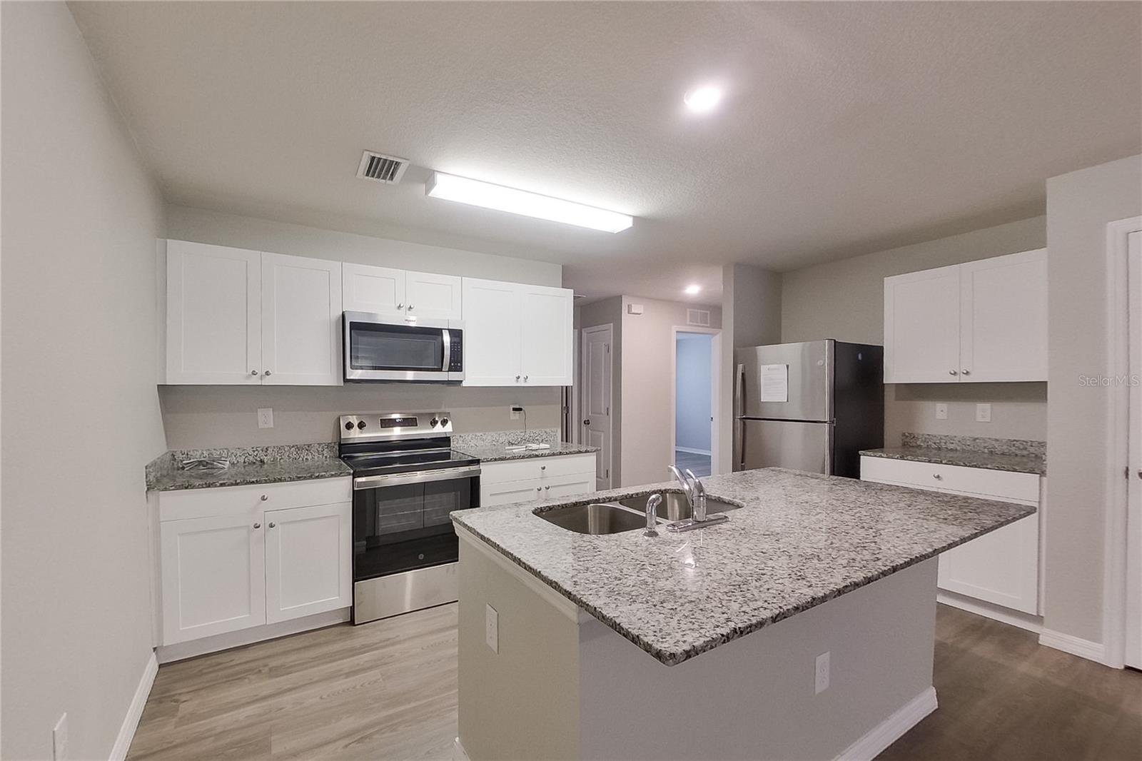 VISTANNA VILLAS - Residential