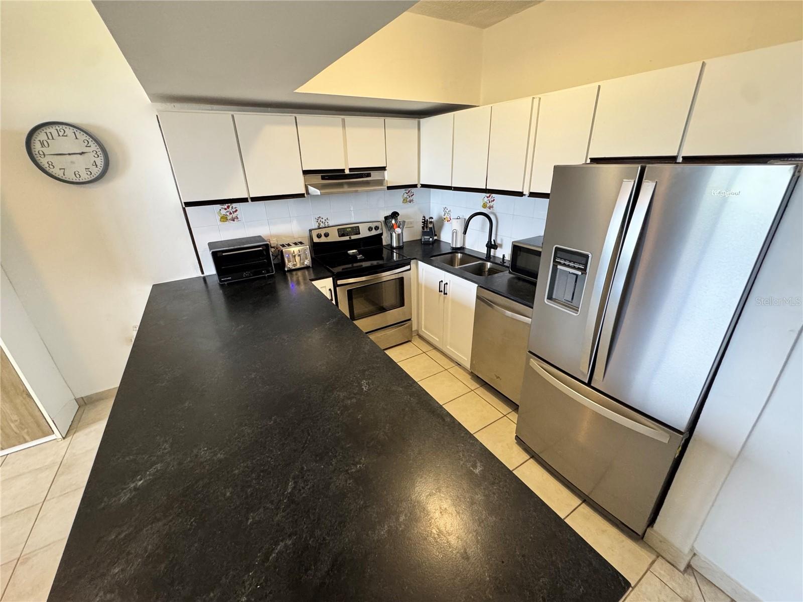 BEACH VILLAGE - Residential Lease
